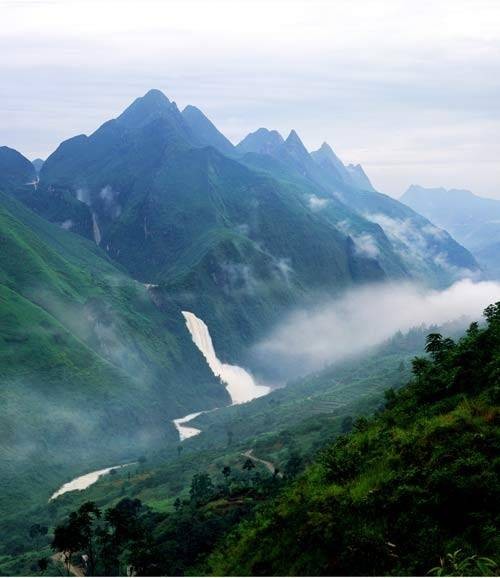 关索岭（贵州关岭县境关索岭）
