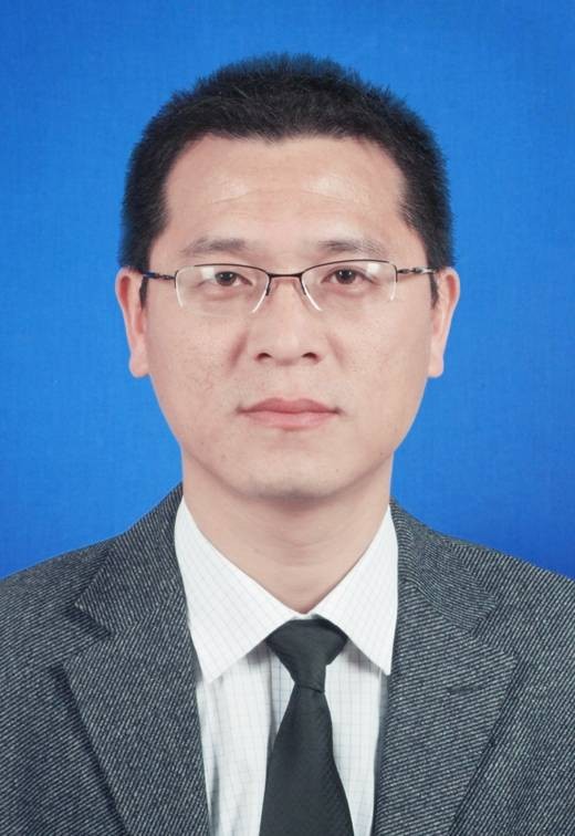 陈岑（浙江省丽水市云和县政协副主席、县民盟主委）