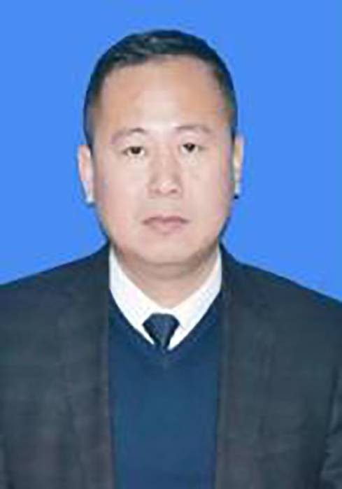 袁英明（黑龙江省双鸭山市尖山区委常委、副区长）