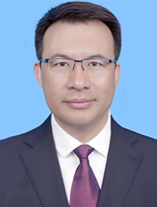 王荣（宁夏回族自治区固原市委常委、组织部部长、市直属机关工作委员会书记）