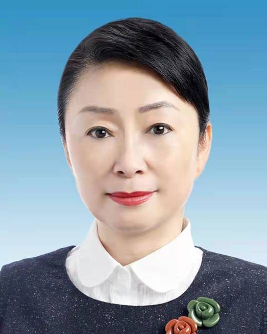 黄曼（贵州省黔西南州人大常委会原副主任）