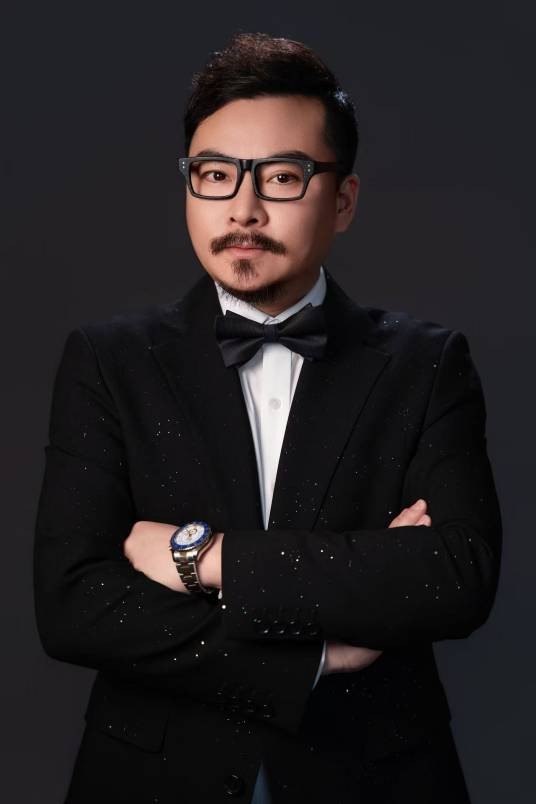 张强（中国内地男主持人、歌手、演员）