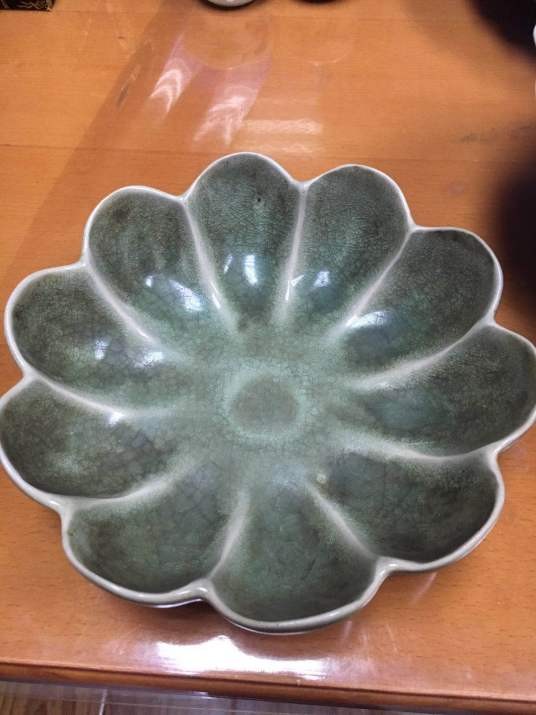 汝窑菊瓣形笔洗