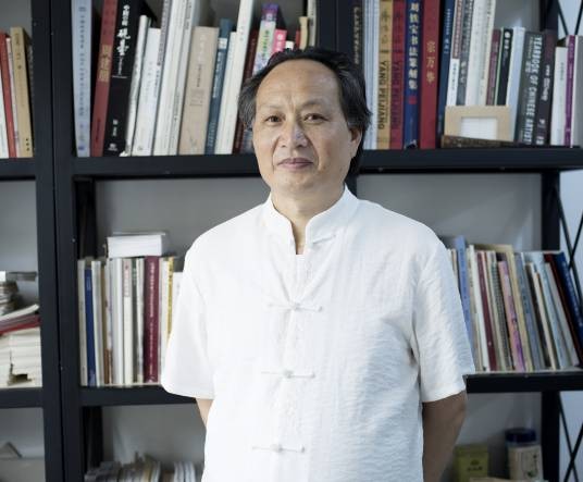 王东（香港美术家协会副主席）