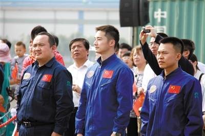 潜航员
