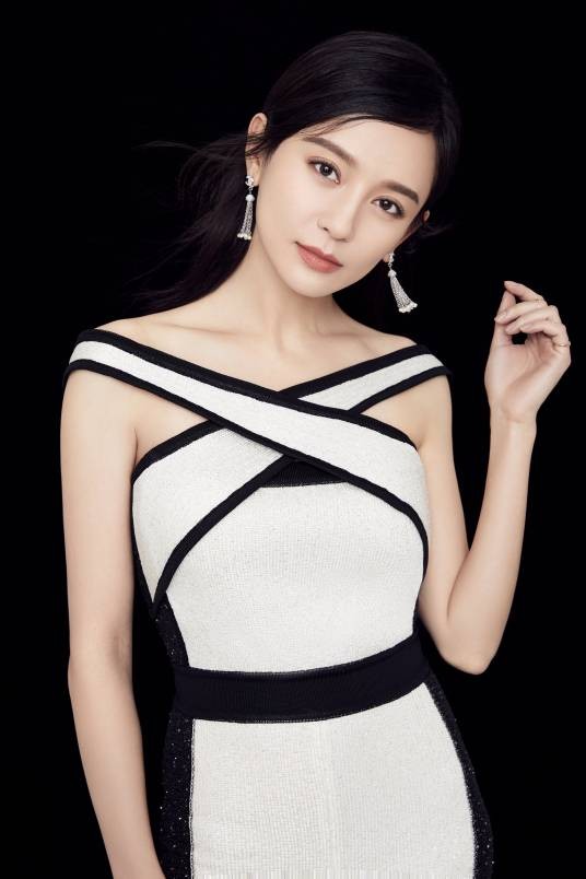 施诗(中国内地影视女演员)