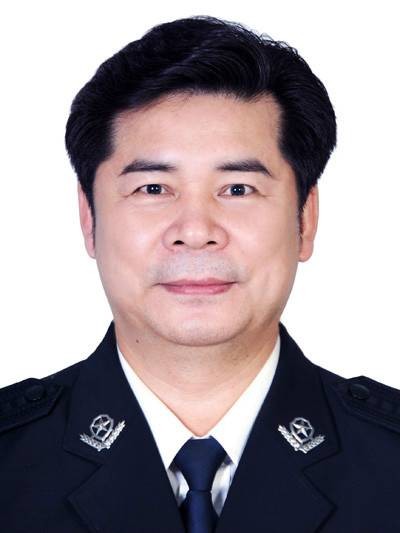 邱伟(原汕头市副市长、市公安局局长)