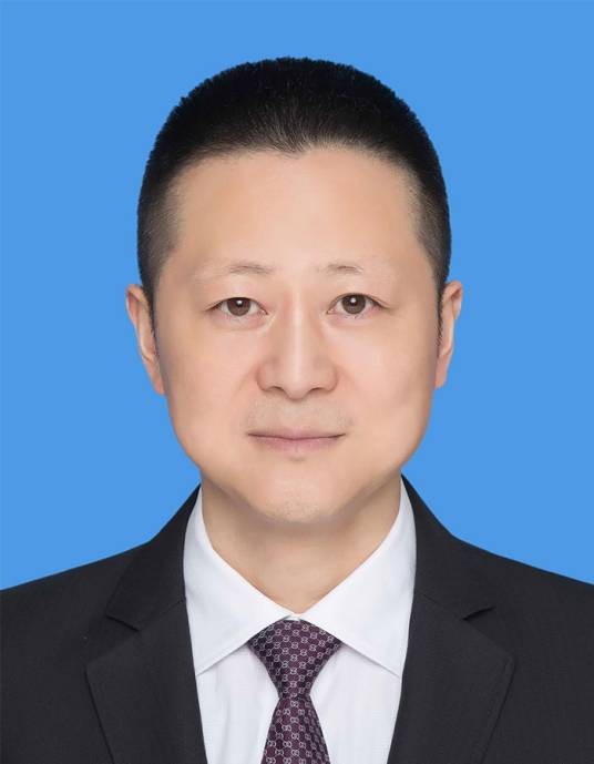 谢东(重庆市渝中区委书记,渝中区人武部党委第一书记)