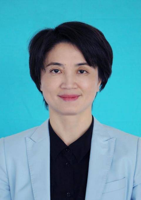 杨春霞（江西省吉安市峡江县委书记、县人武部党委第一书记）