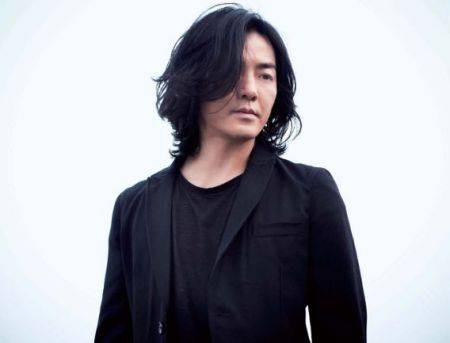 动地惊天爱恋过（郑伊健演唱的粤语歌曲）