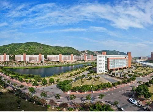 吉林大学经济信息学院