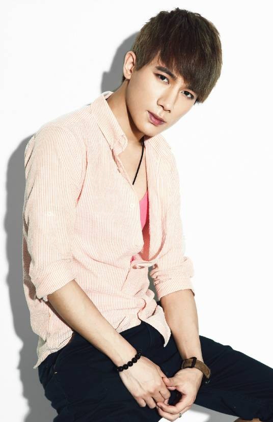 李明霖（中国内地男歌手、演员、音乐制作人）