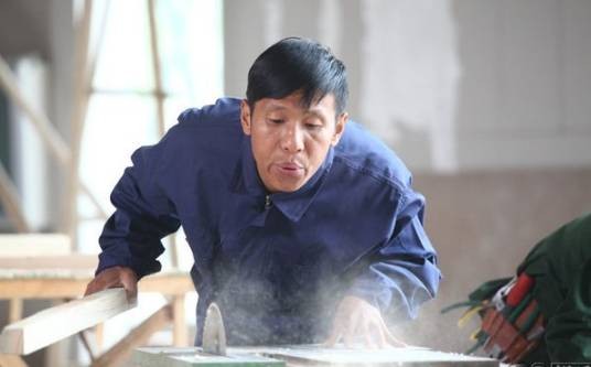 周六福（电视剧《男人四十要出嫁》中的男主角）