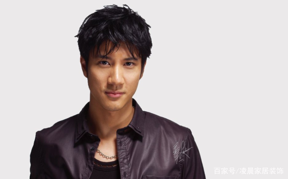 8年前的春晚后台,王力宏在后台扇了刘谦两耳光,当时究竟发生了什么?
