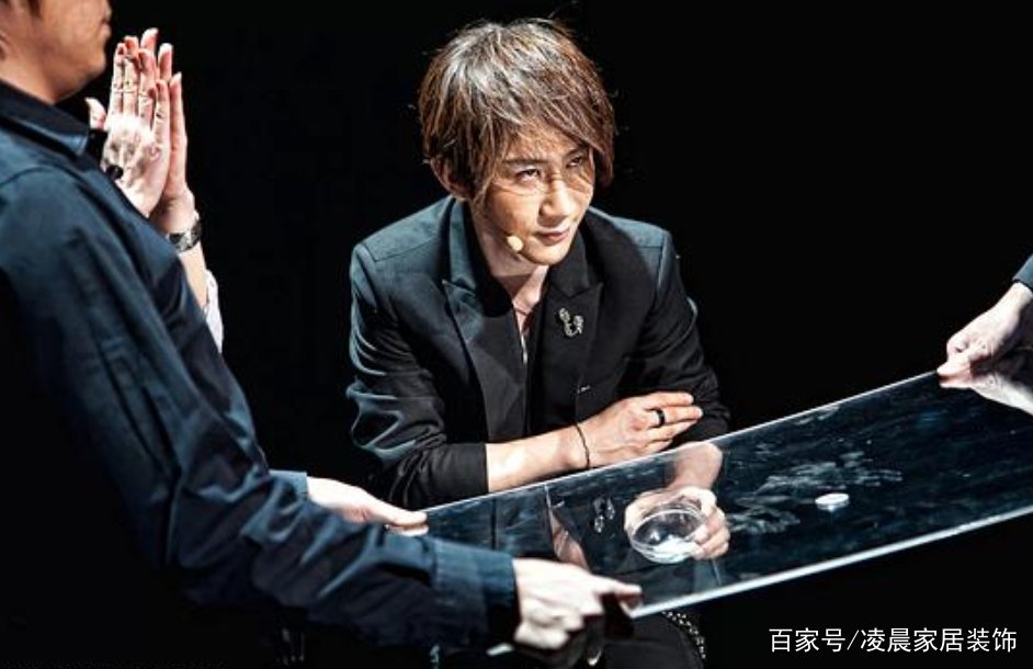 8年前的春晚后台,王力宏在后台扇了刘谦两耳光,当时究竟发生了什么?
