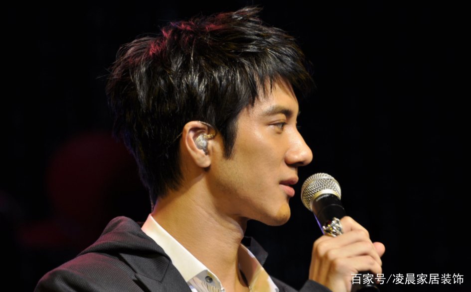 8年前的春晚后台,王力宏在后台扇了刘谦两耳光,当时究竟发生了什么?