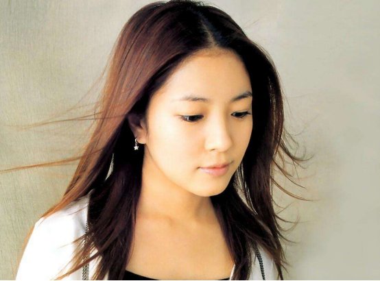 韩国女歌手宝儿被检方调查,她涉嫌哪些罪名?
