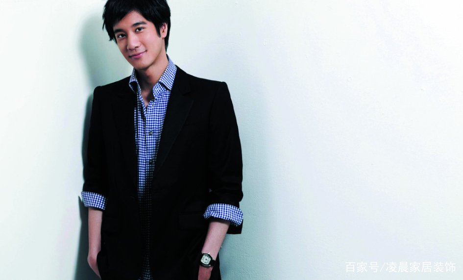 8年前的春晚后台,王力宏在后台扇了刘谦两耳光,当时究竟发生了什么?