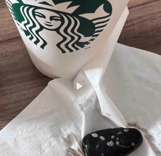 北京一星巴克被曝喝出咖啡机的零件，星巴克是如何回应这件事的？
