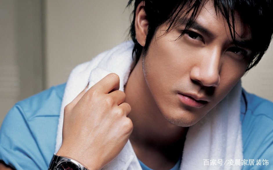 8年前的春晚后台,王力宏在后台扇了刘谦两耳光,当时究竟发生了什么?