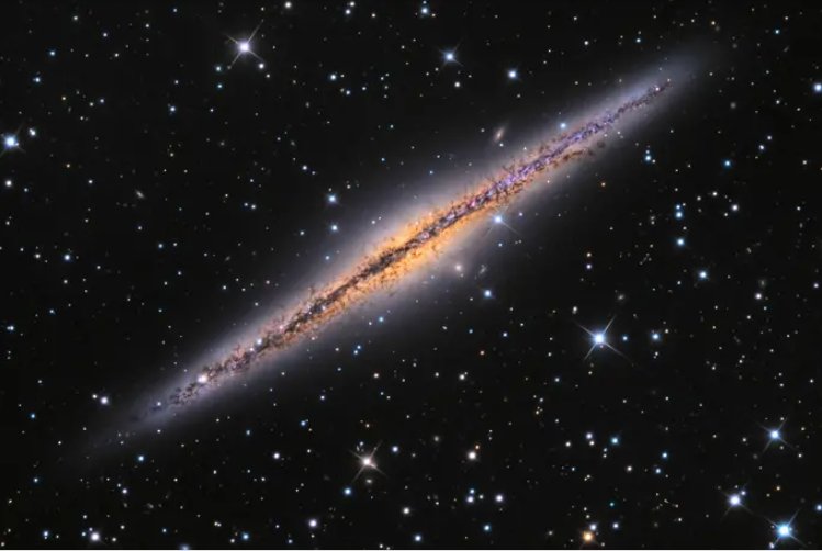 Quintumnia星球位于哪个星座？距离地球多远？