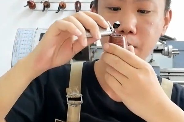 用烟斗怎么抽烟丝