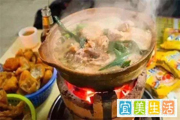 “打边炉”应该怎么操作？
