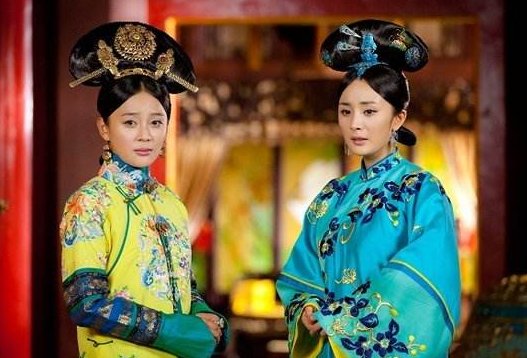 怜儿是谁演的？