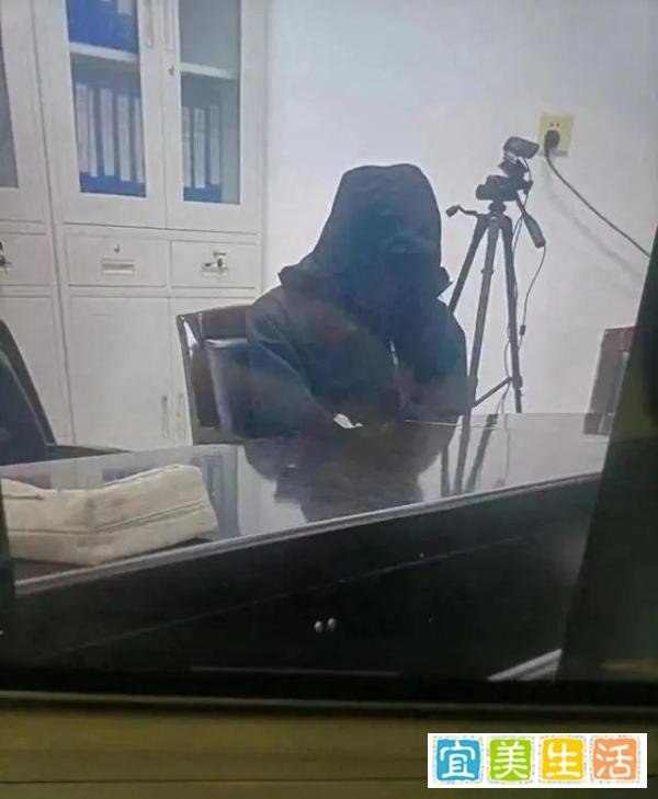 悲剧再次发生！湖南一女大学生才刚进入大学，就选择跳江自杀。
