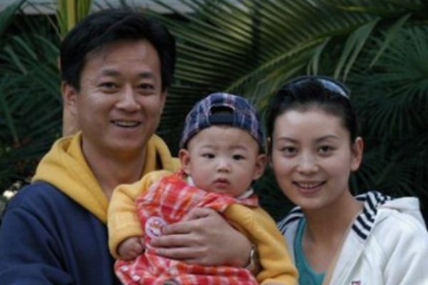 朱军简历及朱军老婆是谁