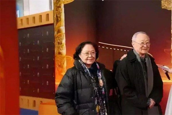 华人指挥家、作曲家陈亮声去世,他的一生有过哪些成就?