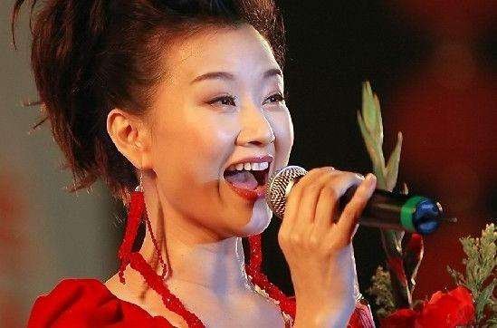 歌曲《长大后我就成了你》，歌名是什么？