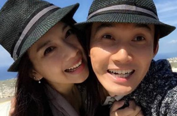 张铎母子相处方式太奇特,不像母子像爱人,陈松伶处境有多尴尬?