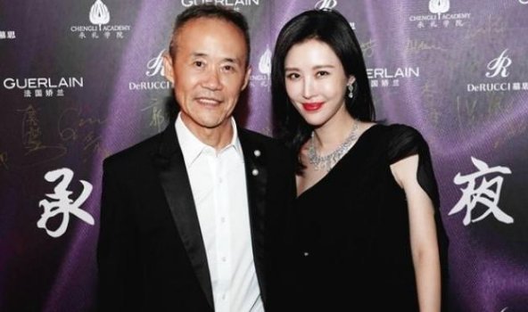 王石前妻王江穗：8年前婚变，前夫娶了小30岁田朴珺，如今怎样了