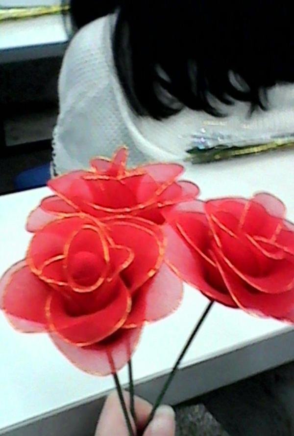 怎样使用丝网花制作DIY玫瑰