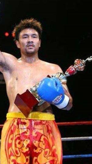 搏击选手能挣多少钱？为什么有人说中华英雄王洪祥赚了3000万？