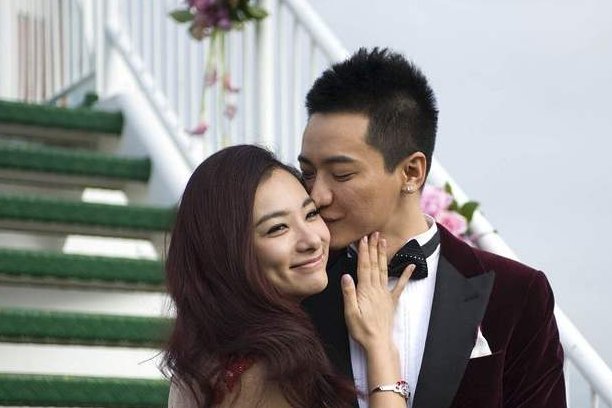 刘璇宣布二胎得女，明星们为什么都爱儿女双全？