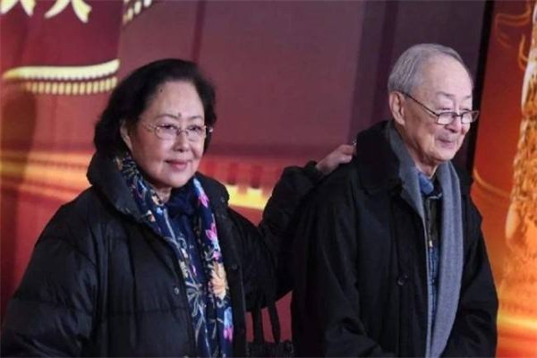 华人指挥家、作曲家陈亮声去世,他的一生有过哪些成就?