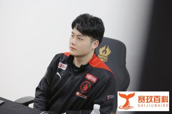 御三家挂牌名单公布，AG和狼队各三人，eStar挂了半个队