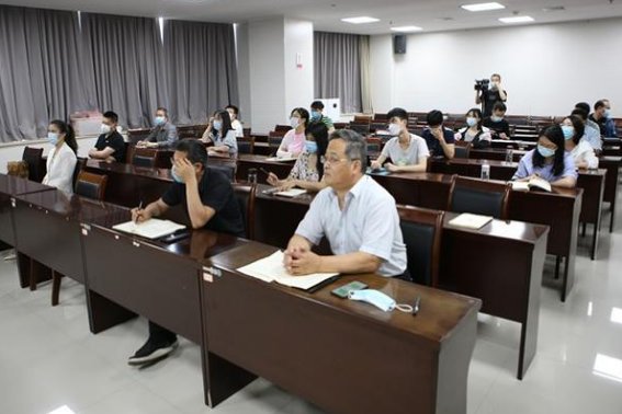 新乡市教育局24小时服务热线