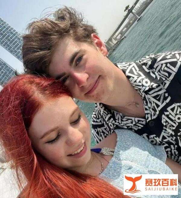 花滑女神莎莎官宣嫁人，年仅19岁！网友：印象中她还是个孩子
