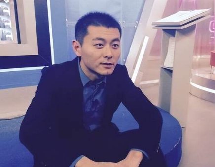 王小川发表学校的看法,只是导火索,他做了什么惹来口碑两极化?