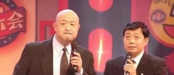 曾指责郭德纲，连认5个干爹的陈寒柏，如今怎么样了？