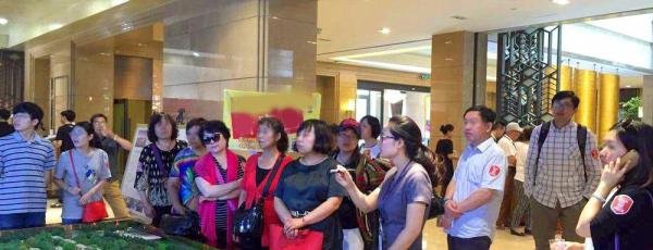 女性买房猛增是什么原因导致的？