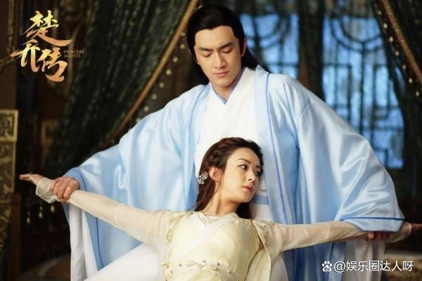 为了避嫌,赵丽颖林更新深夜聚会先后离开,cp粉磕起来,两个人什么关系?