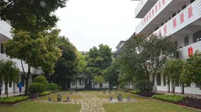 广州中专学校排名前十
