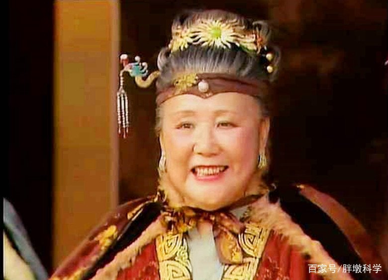 林黛玉和贾宝玉两人自幼同睡,两人偷试过没有?