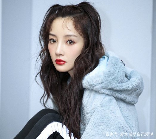 李小璐否认新恋情后，首回应与贾乃亮复婚传闻，暴露内心想法，你怎么看？
