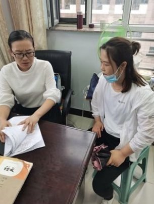 泉州一小学班主任歧视外地孩子与家长起争执，此事件背后哪些问题值得深思？