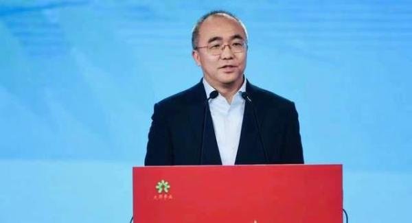 湖北民企“一哥”卓尔创始人阎志：千亿商业版图与“光彩”之路